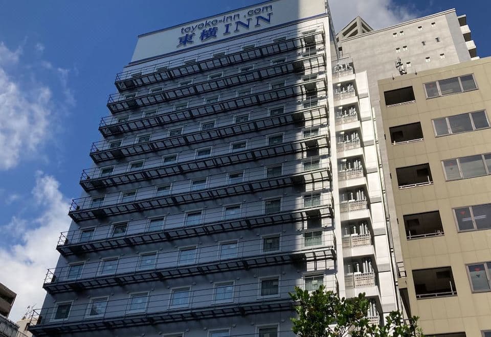 Toyoko Inn Kobe Sannomiya Eki Shiyakusho Mae