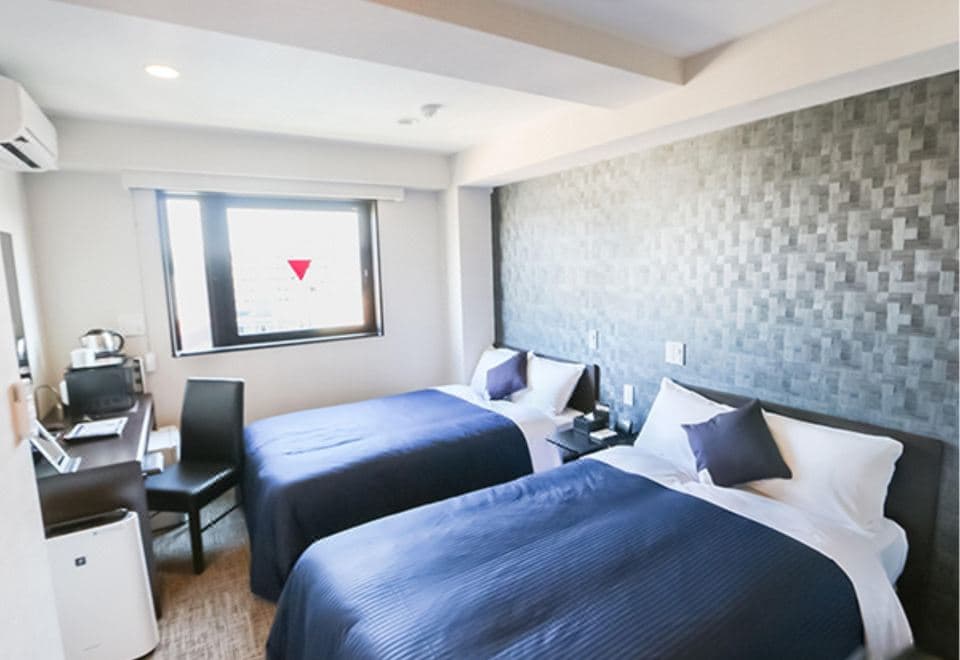 HOTEL LiVEMAX Hiroshima Heiwa Koen-Mae